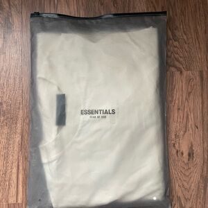 Fear of God Essential Tee